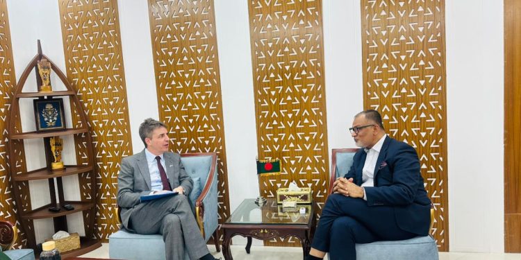 বাণিজ্য উপদেষ্টার সাথে সুইডেনের রাষ্ট্রদূতের সৌজন্য সাক্ষাৎ