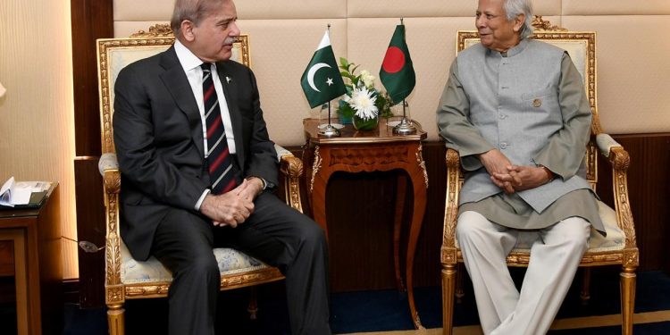 বাংলাদেশ ও পাকিস্তান দ্বিপাক্ষিক সম্পর্ক জোরদার করতে সম্মত হয়েছে