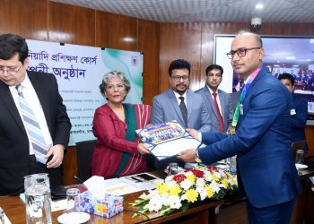 অনেক রক্তের বিনিময়ে ২৪ এর গণঅভ্যুত্থানের ফলে আজ আমরা নতুন বাংলাদেশ বিনির্মাণে র স্বপ্ন দেখছি