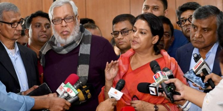 ঢাকায় মানুষ বায়ুদূষণে অসুস্থ হবে, মারা যাবে আর বাসগুলো দূষণ করতে থাকবে—এটা চলতে দেওয়া হবে না- পরিবেশ উপদেষ্টা সৈয়দা রিজওয়ানা হাসান