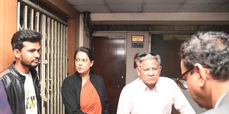 সচিবালয়ে অগ্নিকাণ্ডে শ্রম ও কর্মসংস্থান মন্ত্রণালয়ের ক্ষয়ক্ষতি নিরূপণে ২ টি কমিটি গঠনের নির্দেশ: শ্রম ও কর্মসংস্থান এবং নৌপরিবহন উপদেষ্টা ব্রিগেডিয়ার জেনারেল (অব:) ড. এম সাখাওয়াত হোসেন