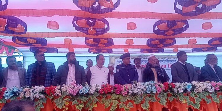 রামগঞ্জে অবসরপ্রাপ্ত মাধ্যমিক বিদ্যালয়ের শিক্ষক কর্মচারীদের সংবর্ধনা ও মরণোত্তর সম্মাননা প্রদান 