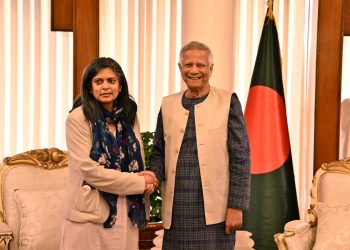 প্রধান উপদেষ্টা যুক্তরাজ্যের এমপিকে অবাধ ও সুষ্ঠু নির্বাচনের আশ্বাস দিয়েছেন