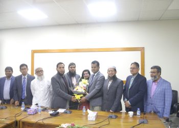 বশেমুরকৃবি’র অ্যালামনাই অ্যাসোসিয়েশন গঠনের নিমিত্ত গঠিত আহ্বায়ক কমিটির মাননীয় উপাচার্য মহোদয়ের সাথে সৌজন্য সাক্ষাৎ ও কমিটির প্রথম সভা অনুষ্ঠিত