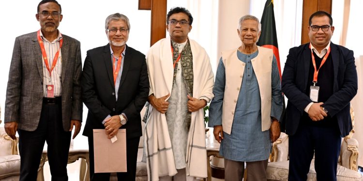 প্রফেসর ড. মোহাম্মদ কামরুল আহসান প্রধান উপদেষ্টা প্রফেসর মুহাম্মদ ইউনূসের সঙ্গে সাক্ষাৎ করেন