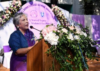 সবার সাথে হাতে হাত মিলিয়ে কাজ করতে হবে, দেশটাকে গড়তে হবে-উপদেষ্টা শারমীন এস মুরশিদ 