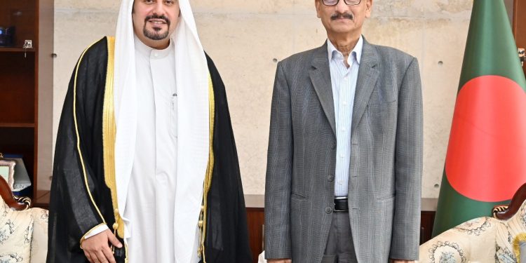 বাংলাদেশে কুয়েতের নতুন রাষ্ট্রদূত মাননীয় পররাষ্ট্র উপদেষ্টার সাথে সাক্ষাৎ