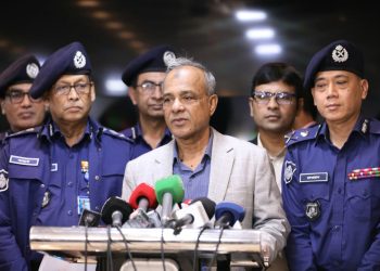 নদীমাতৃক দেশ হওয়ায় বাংলাদেশে নৌ-পুলিশের প্রয়োজনীয়তা অনেক বেশি- স্বরাষ্ট্র উপদেষ্টা