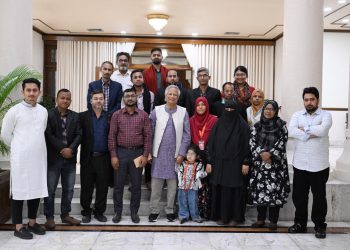 প্রধান উপদেষ্টার সঙ্গে জুলাই শহিদ পরিবারের সাক্ষাৎ