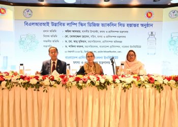 দেশীয় চাহিদা মিটিয়ে ভবিষ্যতে টিকা রফতানি করা হবে- মৎস্য ও প্রাণিসম্পদ উপদেষ্টা