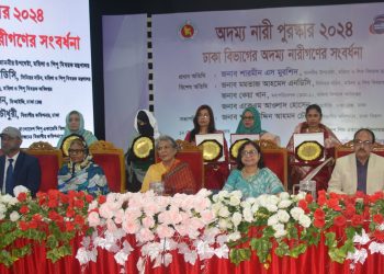 আমাদের দেশের প্রতিটি প্রবর্তনের ভিতরে যত দুর্যোগ আছে, যত সংগ্রাম আছে, যত সংকট আছে সেখানে পুরুষের পাশাপাশি আমাদের মেয়েরা সবসময় উজ্জ্বলভাবে থেকেছে-উপদেষ্টা শারমিন এস মুরশিদ