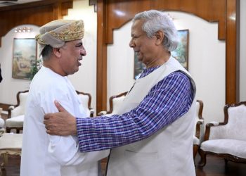 প্রধান উপদেষ্টার সাথে ওমানের রাষ্ট্রদূত বিদায়ী সাক্ষাৎ