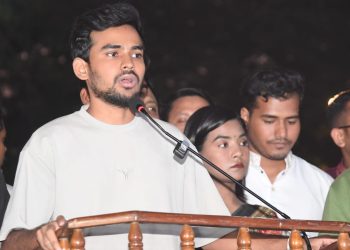 শহীদ মোবারক স্পোর্টস টুর্নামেন্ট উদ্বোধন করলেন উপদেষ্টা আসিফ মাহমুদ