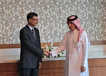 পররাষ্ট্র বিষয়ক উপদেষ্টা ওমান ও কাতারের পররাষ্ট্রমন্ত্রীদের সাথে সাক্ষাৎ করেছেন