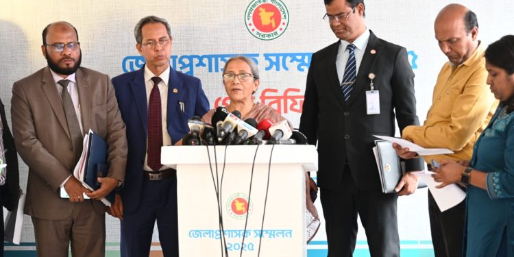 অমৎস্যজীবীদের কোনভাবেই জলমহল ইজারা না দিতে জেলা প্রশাসকদের প্রতি মৎস্য ও প্রাণিসম্পদ উপদেষ্টার আহ্বান