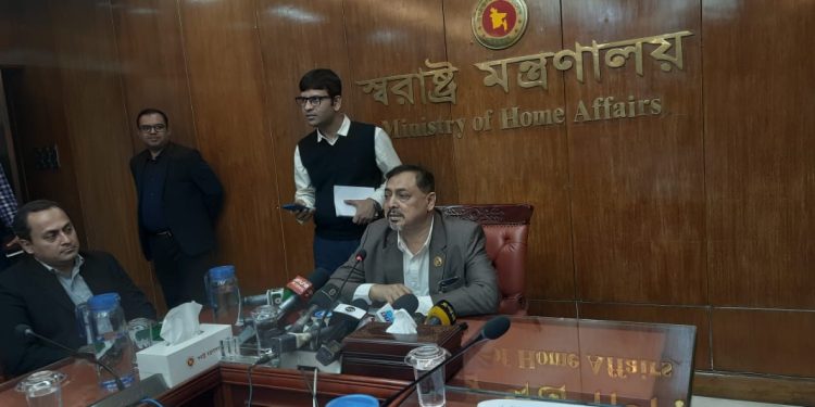 এয়ার টিকিটের দাম অন্যান্য দেশের সমপর্যায়ে আনার চেষ্টা হচ্ছে- স্বরাষ্ট্র সচিব