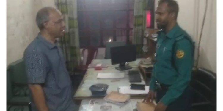 ভোর রাতে পুলিশের টহল কার্যক্রম আকস্মিক পরিদর্শনে স্বরাষ্ট্র উপদেষ্টা