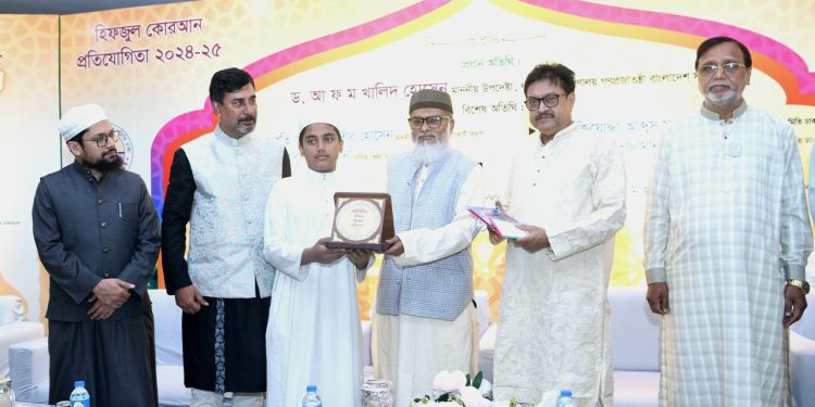 কোরআনের শিক্ষা ও আদর্শ বাস্তবায়নের মাধ্যমে নারীর প্রতি সহিংসতা রোধ করা সম্ভব —ধর্ম উপদেষ্টা