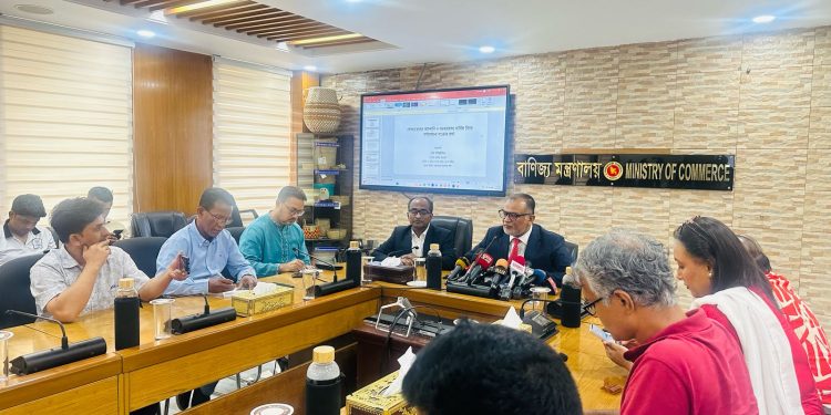 প্রতি লিটার বোতল সয়াবিন ১৮৯ ও খোলা সয়াবিন ১৬৯ টাকা নির্ধারণ