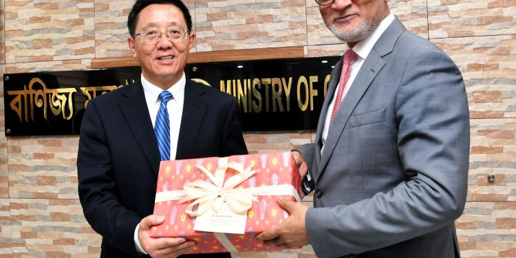 বাণিজ্য উপদেষ্টার সাথে চীনের ইউনান প্রদেশের গভর্নর এর বৈঠক