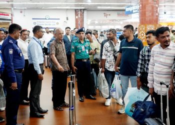 সাবেক রাষ্ট্রপতি আবদুল হামিদের দেশত্যাগ ঘটনায় দায়ী সবার বিরুদ্ধে ব্যবস্থা নেয়া হবে- স্বরাষ্ট্র উপদেষ্টা