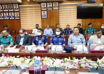 বর্তমান পুলিশ মানবিক ও আগের থেকে সক্রিয়- স্বরাষ্ট্র উপদেষ্টা