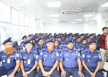 মিটফোর্ডের ঘটনায় জড়িতদের সবাইকে আইনের আওতায় আনা হয়েছে- স্বরাষ্ট্র উপদেষ্টা