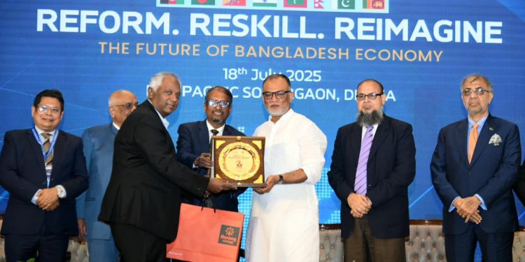 অর্থনৈতিক উন্নয়ন টেকসই করতে ভালো অর্থনৈতিক অনুশীলন বজায় রাখার আহবান বাণিজ্য উপদেষ্টার