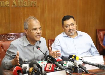 জাতীয় নির্বাচনে ৪৭ হাজার কেন্দ্রে দেয়া হবে বডি-ওর্ণ ক্যামেরা- স্বরাষ্ট্র উপদেষ্টা