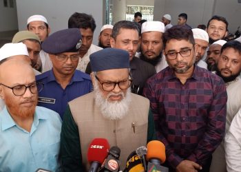 ব্রাহ্মণবাড়িয়া জেলা মডেল মসজিদ ও ইসলামিক সাংস্কৃতিক কেন্দ্র পরিদর্শনে ধর্ম উপদেষ্টা