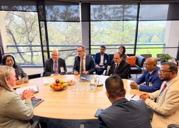 নিউ সাউথ ওয়েলস সরকারের মন্ত্রী জিহাদ ডিব এর সাথে খাদ্য ও ভূমি মন্ত্রণালয়ের উপদেষ্টা আলী ইমাম মজুমদার এর দ্বিপাক্ষিক বৈঠক অনুষ্ঠিত