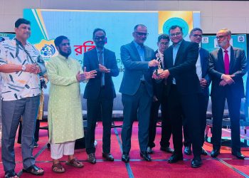 শিক্ষার্থীদের উদ্দেশ্যে বাণিজ্য উপদেষ্টা : বাজার ব্যবস্থাপনায় পণ্যের নিরবছিন্ন সরবরাহ গুরুত্বপূর্ণ