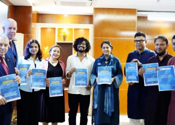 ইয়ুথ ফর এনডিসির পক্ষ থেকে পরিবেশ উপদেষ্টার নিকট “এনডিসি ৩.০ ফর সিওপি৩০ – স্টেকহোল্ডার রিকমেন্ডেশনস” হস্তান্তর: