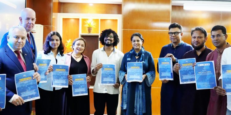 ইয়ুথ ফর এনডিসির পক্ষ থেকে পরিবেশ উপদেষ্টার নিকট “এনডিসি ৩.০ ফর সিওপি৩০ – স্টেকহোল্ডার রিকমেন্ডেশনস” হস্তান্তর: