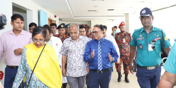 টঙ্গীতে কেমিক্যাল গুদামের আগুনে দগ্ধ ফায়ার কর্মীদের সর্বোচ্চ মানের চিকিৎসা নিশ্চিত করা হবে-