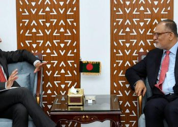 বাণিজ্য উপদেষ্টার সাথে ইতালির রাষ্ট্রদূতের বৈঠক