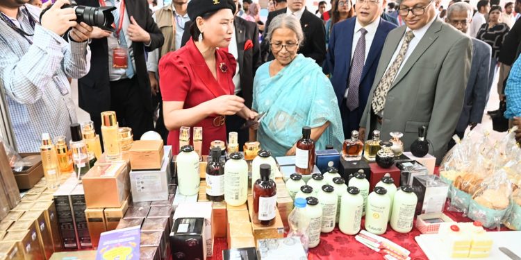 বাংলাদেশ – চীনের মধ্যে প্রতিযোগিতার সক্ষমতা বাড়িয়ে সামাজিক ও অর্থনৈতিক উন্নয়ন সম্ভব -মৎস্য ও প্রাণিসম্পদ উপদেষ্টা