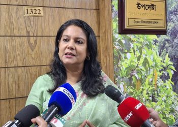 সচিবালয় দিয়ে সরকারি অফিসে একবার ব্যবহার্য প্লাস্টিক নিষিদ্ধের যাত্রা শুরু-পরিবেশ উপদেষ্টা সৈয়দা রিজওয়ানা হাসান