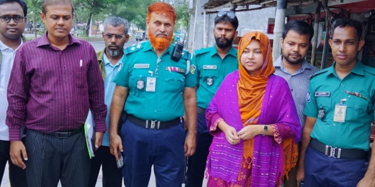 দেশব্যাপী মোবাইল কোর্ট অভিযান: নিষিদ্ধ পলিথিন, অবৈধ ইটভাটা ও হাইড্রোলিক হর্নের বিরুদ্ধে কঠোর ব্যবস্থা