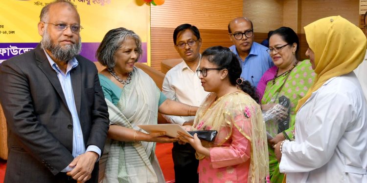 অন্ধত্ব কোনো হেরে যাওয়া অবস্থা নয়, অন্ধত্ব হলো একটি অন্য নতুন দৃষ্টিভঙ্গি-উপদেষ্টা শারমীন এস মুরশিদ