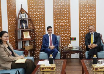 বাণিজ্য উপদেষ্টার সাথে নেপালের রাষ্ট্রদূত এর বৈঠক