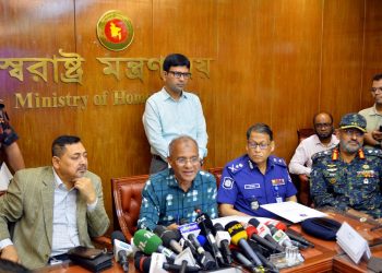 নির্বাচনের আগে গ্রাহক প্রতি সিমের সংখ্যা কমিয়ে আনা হবে- স্বরাষ্ট্র উপদেষ্টা