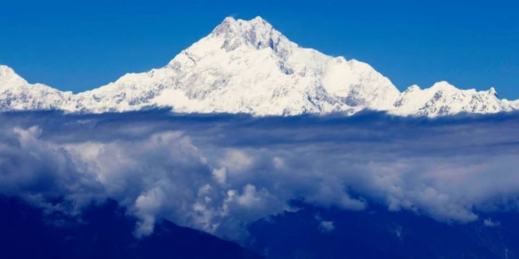 কাঞ্চনজঙ্ঘা সৃষ্টির এক অপরূপ সৌন্দর্য