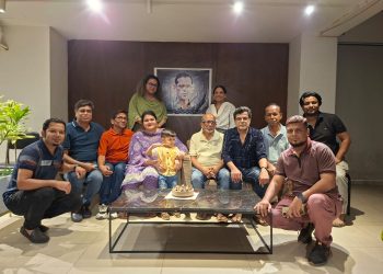 নতুন অধ্যায়ের সূচনায় আজম খানের উত্তরাধিকার ‘উচ্চারণ ব্যান্ড’, আজম খানের পরিবার ও কুল এক্সপোজার এর মধ্যে ত্রিপক্ষীয় চুক্তি