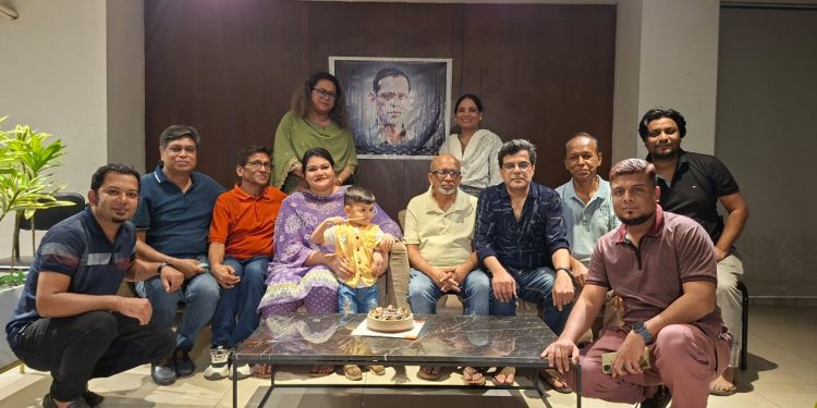 নতুন অধ্যায়ের সূচনায় আজম খানের উত্তরাধিকার ‘উচ্চারণ ব্যান্ড’, আজম খানের পরিবার ও কুল এক্সপোজার এর মধ্যে ত্রিপক্ষীয় চুক্তি