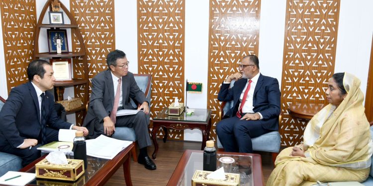 বাণিজ্য উপদেষ্টার সাথে জাপানের রাষ্ট্রদূত এর বৈঠক