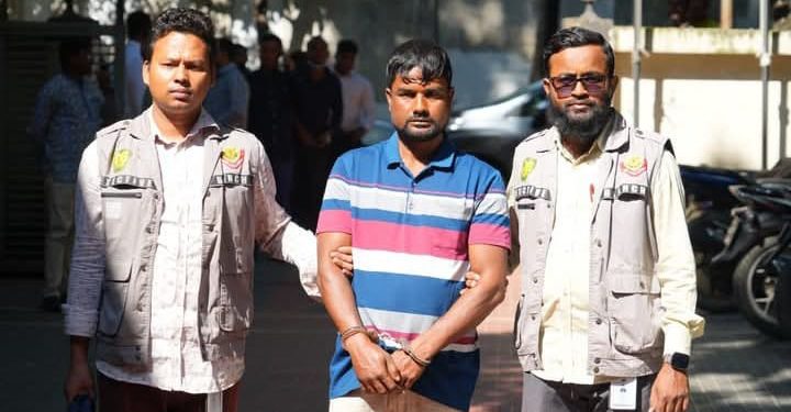 পরকীয়া প্রেম ও আর্থিক লেনদেনের জেরে হত্যাকাণ্ড: লাশ ২৬ টুকরা, ডিবির অভিযানে মূল আসামি গ্রেফতার