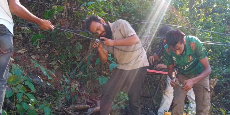 বাঘাইহাট জোনের কার্যকর উদ্যোগে মোবাইল নেটওয়ার্ক পুনঃস্থাপন: পর্যটক ও জনমনে স্বস্তি