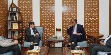 বাণিজ্য উপদেষ্টার সাথে ফ্রান্সের রাষ্ট্রদূত এর বৈঠক