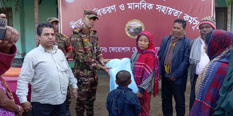 সাজেকে সেনাবাহিনীর উদ্যোগে শীতবস্ত্র বিতরণ করেছে বাঘাইহাট জোন